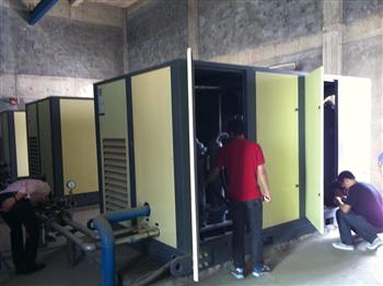 信然萬(wàn)伏高壓空壓機(jī)在發(fā)電廠現(xiàn)場(chǎng)使用