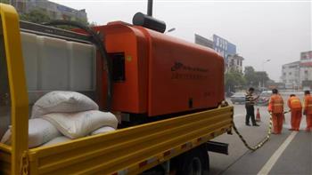 信然柴油移動空壓機在道路（劃線機、冷噴劃線機）應(yīng)用