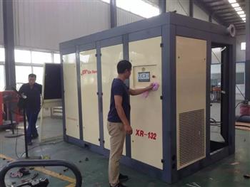 信然低壓永磁變頻空壓機(jī)132KW（43立方/2.5-3.5公斤）調(diào)試運(yùn)行