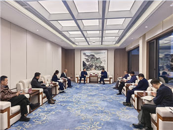 中國氫能集團股份一行多人赴成都市崇州參觀考察并參加市領(lǐng)導(dǎo)座談會