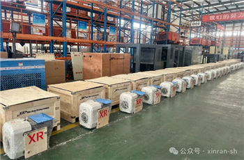信然車載干式無油螺桿式空壓機(jī)近百余套批量發(fā)貨到歐洲
